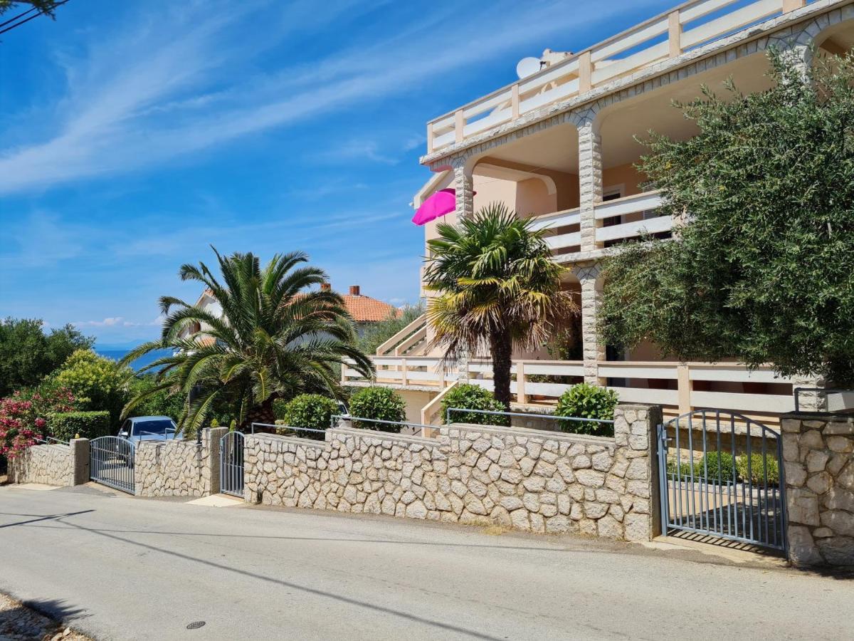 Apartments With A Parking Space Lun, Pag - 4062 룬 외부 사진