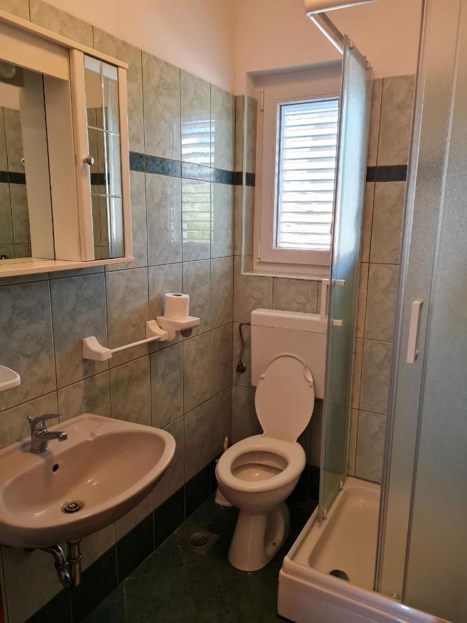 Apartments With A Parking Space Lun, Pag - 4062 룬 외부 사진