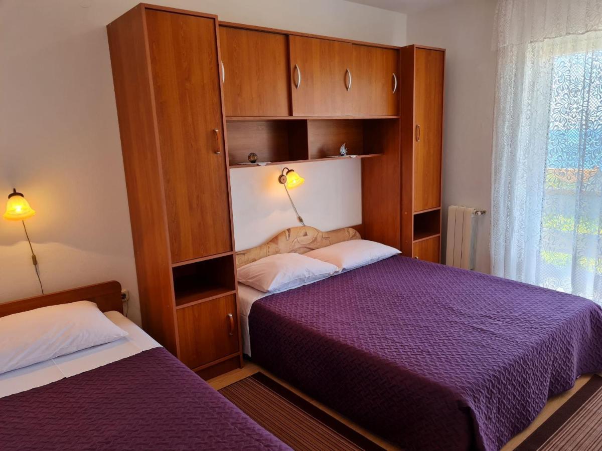 Apartments With A Parking Space Lun, Pag - 4062 룬 외부 사진